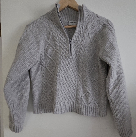 Aritzia Sunday Best Cable-Knit Merino Wool Sweater in Gray - Picture 2 of 3